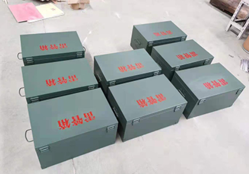 汤旺河炸药箱和雷管箱一般是怎么存放的？